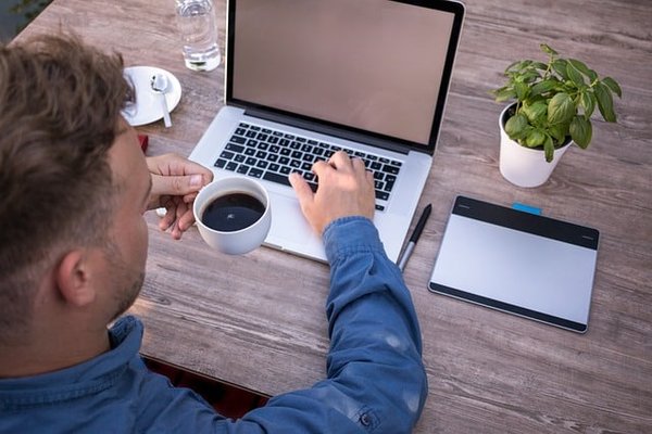 Comment se détendre au travail ?