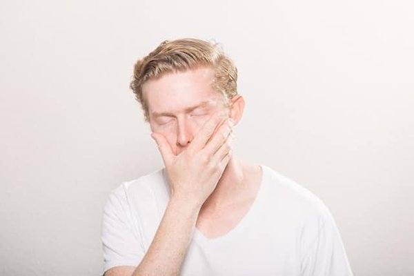 Les différents effets secondaires des médicaments chimiques sur le corps